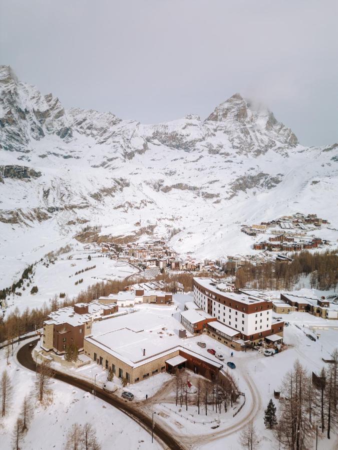 Valtur Cervinia Cristallo Ski Resort 브루일서비니아 외부 사진