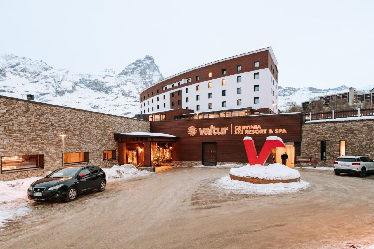 Valtur Cervinia Cristallo Ski Resort 브루일서비니아 외부 사진