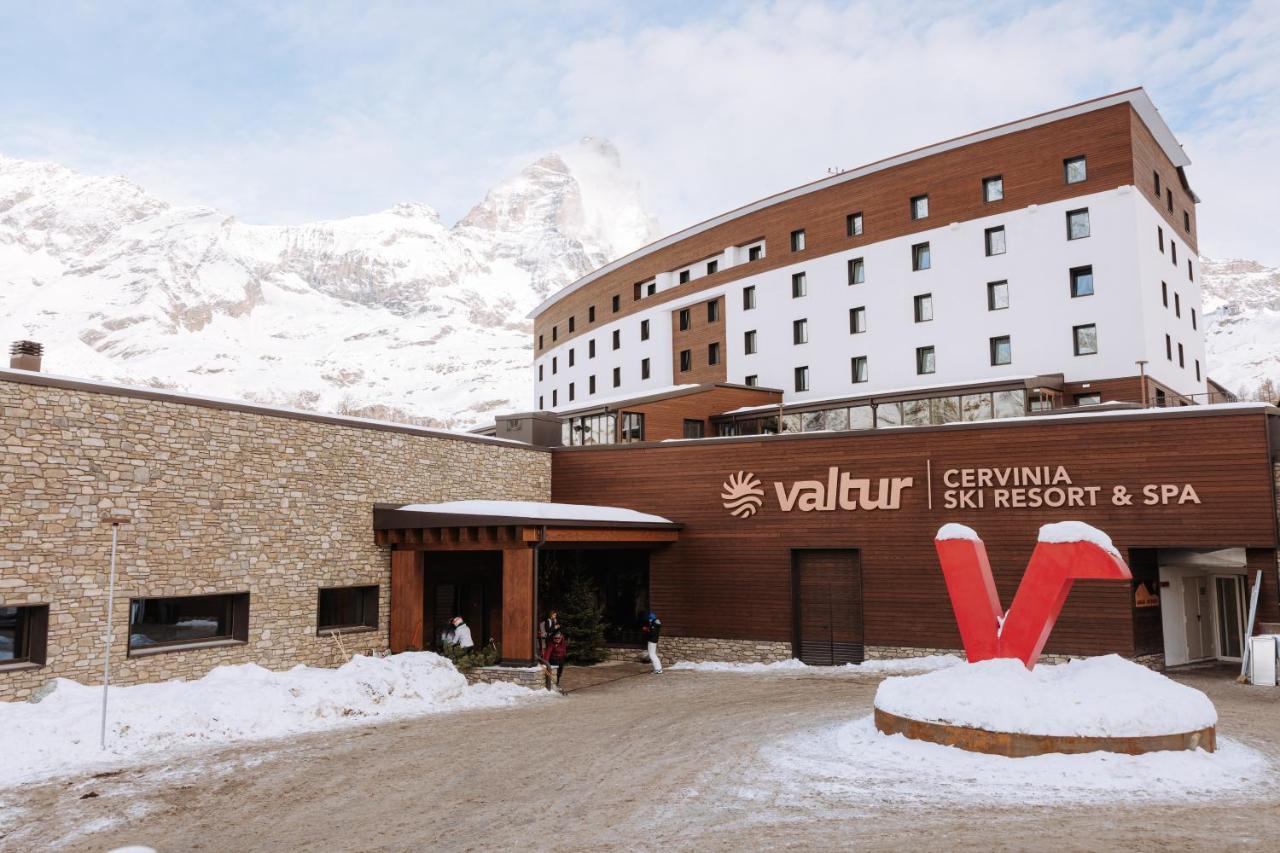 Valtur Cervinia Cristallo Ski Resort 브루일서비니아 외부 사진