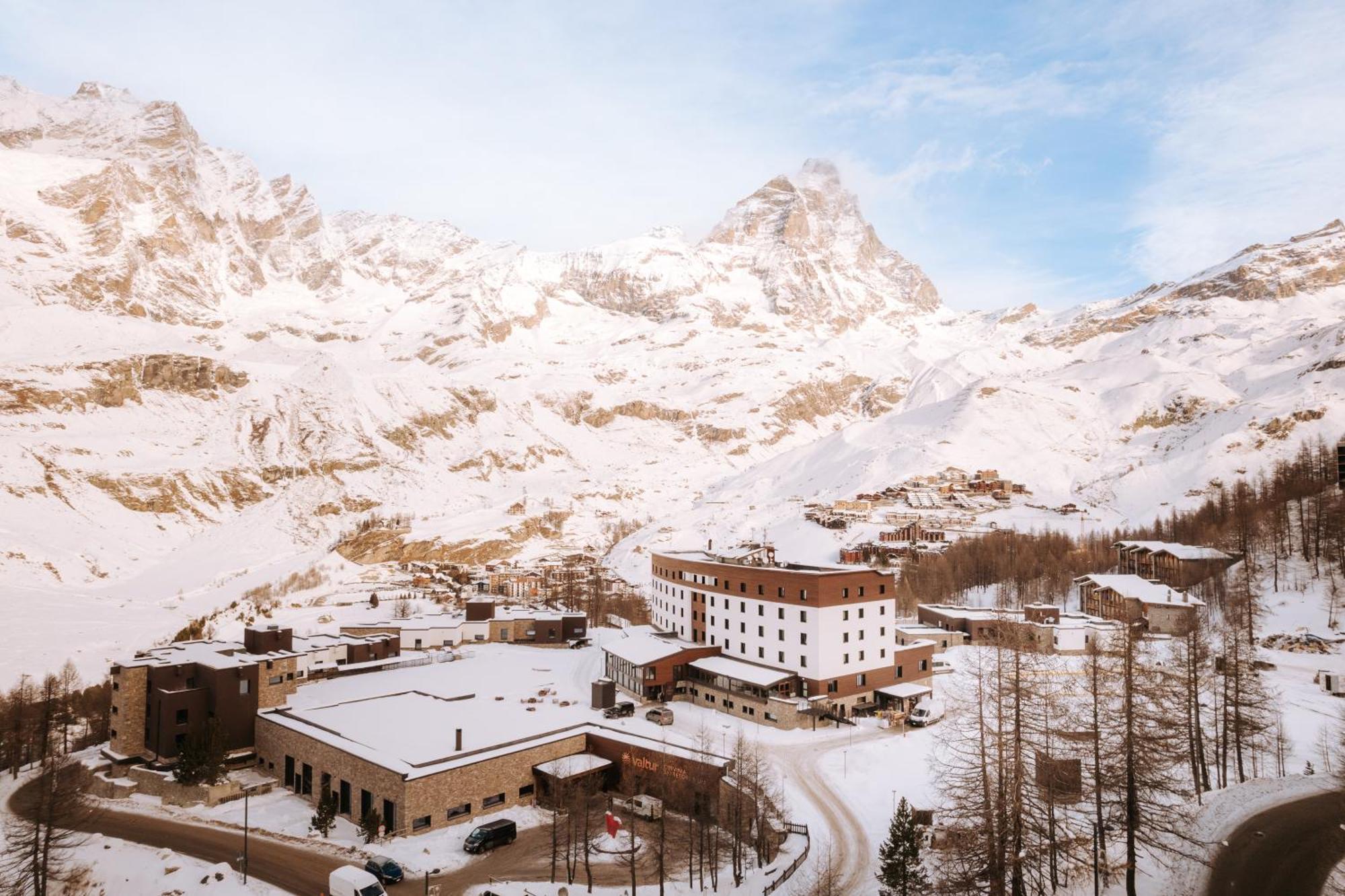 Valtur Cervinia Cristallo Ski Resort 브루일서비니아 외부 사진