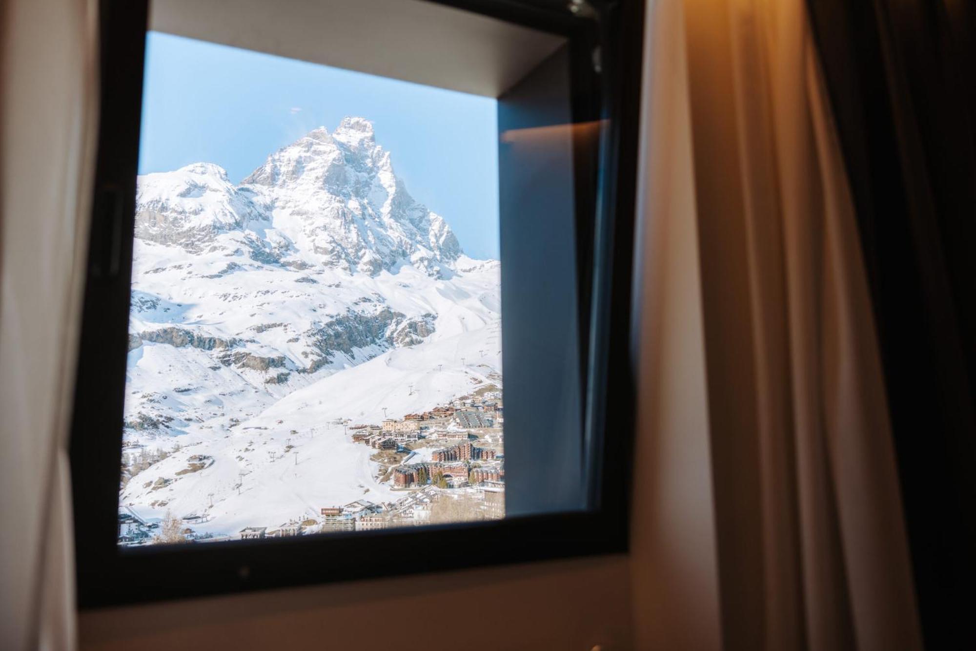 Valtur Cervinia Cristallo Ski Resort 브루일서비니아 외부 사진